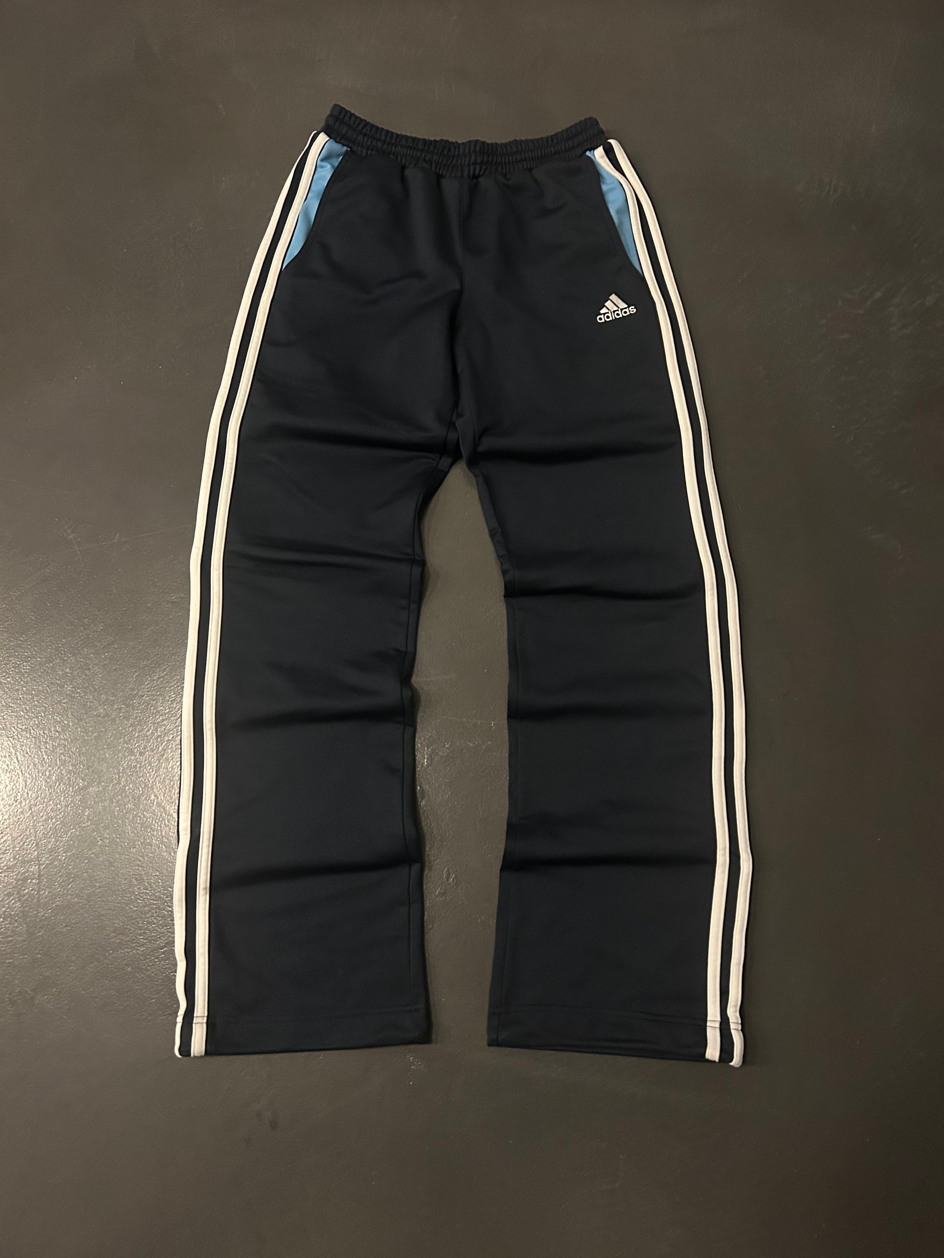 Adidas Baggy Trackpants 🔥💙