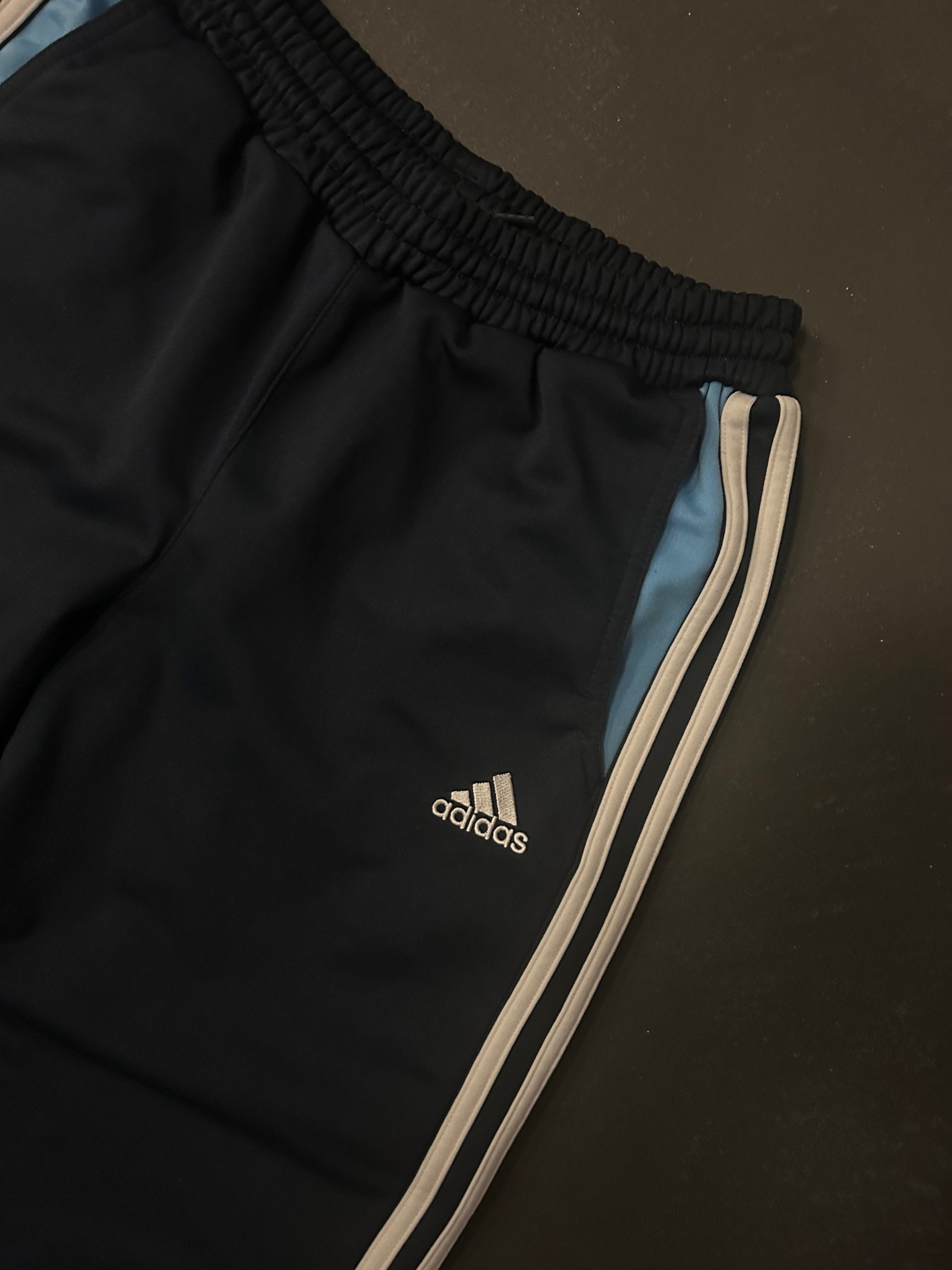 Adidas Baggy Trackpants 🔥💙
